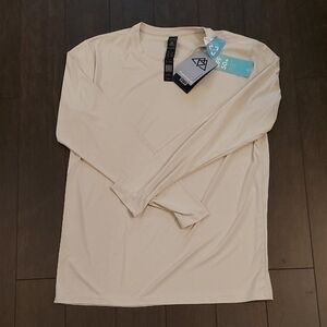 Cream Long Sleeve Tees for Casual Comfort